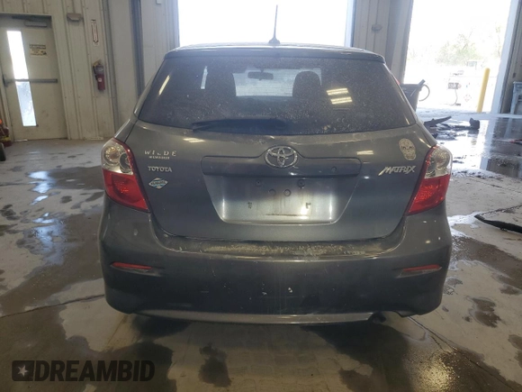 2010 Toyota Matrix z VIN 2T1KU4EE6AC334579, wystawiony jako Copart lot #56754045 z przebiegiem 158 433 mil mil oraz Czysty tytuł • Clean title. Historia ofert i sprzedaży dostępna na DreamBid. Obrazek 6.