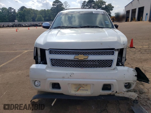 2013 Chevrolet Avalanche LTZ z VIN 3GNTKGE72DG115116, wystawiony jako Copart lot #54606845 z przebiegiem 239 460 mil mil oraz Czysty tytuł • Clean title. Historia ofert i sprzedaży dostępna na DreamBid. Obrazek 5.