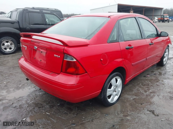 2007 Ford Focus S with VIN 1FAFP34N67W342370, listed as a IAAI auction lot 41457075 with 21,527 mi miles. Bid and sale history available at carsss.com. Image 4.