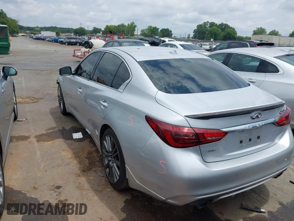 2018 Infiniti Q50 Red Sport 400 with VIN JN1FV7AR8JM481498, listed as a IAAI auction lot 42673176 with 100,332 mi miles and . Bid and sale history available at DreamBid. Image 3.
