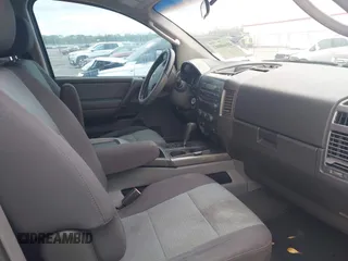 2007 Nissan Titan XE with VIN 1N6BA07AX7N236492, listed as a IAAI auction lot 41668602 with 205,028 mi miles. Bid and sale history available at carsss.com. Image 5.