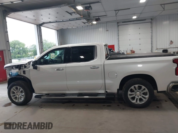 2023 Chevrolet Silverado 1500 LTZ with VIN 1GCUDGEDXPZ100414, listed as a IAAI auction lot 40005559 with 40,000 mi miles and . Bid and sale history available at DreamBid. Image 15.