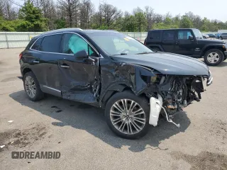 2017 Lincoln MKX Reserve z VIN 2LMPJ8LR2HBL53337, wystawiony jako Copart lot #60456085 z przebiegiem 152 725 mil mil oraz Szkoda całkowita • Salvage title. Historia ofert i sprzedaży dostępna na DreamBid. Obrazek 4.