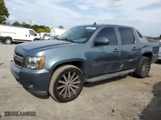 2009 Chevrolet Avalanche LT w/2LT with VIN 3GNFK22029G265256, listed as a Copart auction lot 70386404 with 175,103 mi miles and Salvage Title. Bid and sale history available at carsss.com. Image 1.
