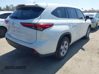 2020 Toyota Highlander L z VIN 5TDCZRAH1LS504828, wystawiony jako IAAI lot #41851081 z przebiegiem 17 695 mil mil oraz . Historia ofert i sprzedaży dostępna na DreamBid. Obrazek 4.