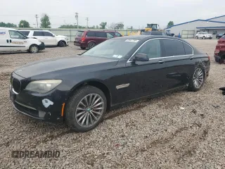 2011 BMW 7 Series 740Li z VIN WBAKB4C55BC574335, wystawiony jako Copart lot #59947785 z przebiegiem 106 366 mil mil oraz Szkoda całkowita • Salvage title. Historia ofert i sprzedaży dostępna na DreamBid. Obrazek 1.