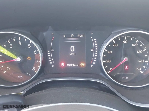 2018 Jeep Compass Latitude with VIN 3C4NJCBB8JT495426, listed as a IAAI auction lot 41527461 with 197,244 mi miles. Bid and sale history available at carsss.com. Image 7.