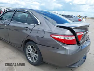 2015 Toyota Camry XLE z VIN 4T1BF1FK8FU114881, wystawiony jako IAAI lot #42231368 z przebiegiem Nie podano mil oraz . Historia ofert i sprzedaży dostępna na DreamBid. Obrazek 21.