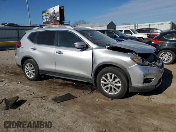 2017 Nissan Rogue SV with VIN JN8AT2MT8HW150186, listed as a Copart auction lot 82809414 with 77,784 mi miles and Salvage Title. Bid and sale history available at carsss.com. Image 4.
