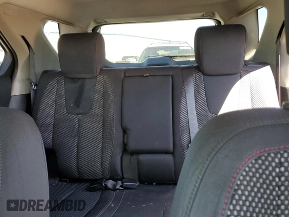 2011 Chevrolet Equinox 2LT z VIN 2CNFLNEC4B6339299, wystawiony jako Copart lot #58668755 z przebiegiem 131 466 mil mil oraz Czysty tytuł • Clean title. Historia ofert i sprzedaży dostępna na DreamBid. Obrazek 10.