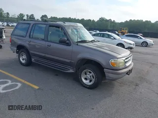 1995 Ford Explorer Eddie Bauer с VIN 1FMDU32X8SUA90054, выставлен на аукционе IAAI как лот 42858544 с пробегом 248 763 миль миль и . История ставок и продаж доступна на DreamBid. Изображение 1.