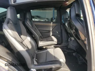 2016 Tesla Model X 70D z VIN 5YJXCBE22GF003067, wystawiony jako Copart lot #56051345 z przebiegiem 126 113 mil mil oraz Szkody całkowita. Historia ofert i sprzedaży dostępna na DreamBid. Obrazek 10.