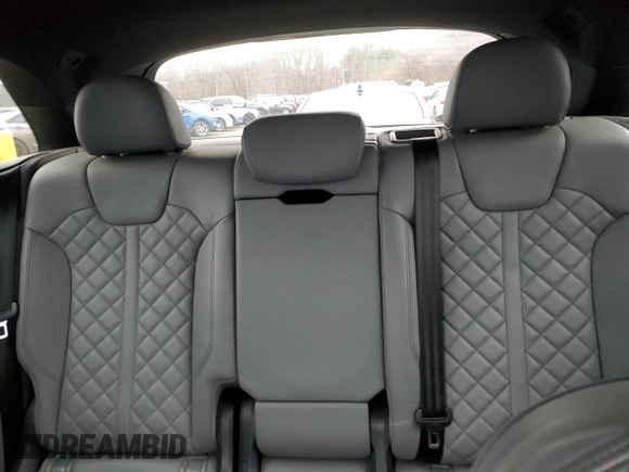 2020 Audi SQ5 Premium Plus with VIN WA1B4AFY2L2015103, listed as a Copart auction lot 85380174 with 63,002 mi miles and Salvage Title. Bid and sale history available at DreamBid. Image 10.
