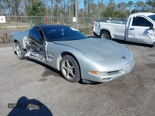 2000 Chevrolet Corvette with VIN 1G1YY22GXY5123782, listed as a IAAI auction lot 41276744 with 135,845 mi miles. Bid and sale history available at carsss.com. Image 1.