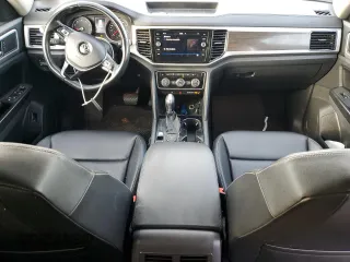 2018 Volkswagen Atlas 3.6L V6 SEL with VIN 1V2MR2CA8JC584928, listed as a Copart auction lot 45660995 with 166,690 mi miles and Salvage Title. Bid and sale history available at carsss.com. Image 8.