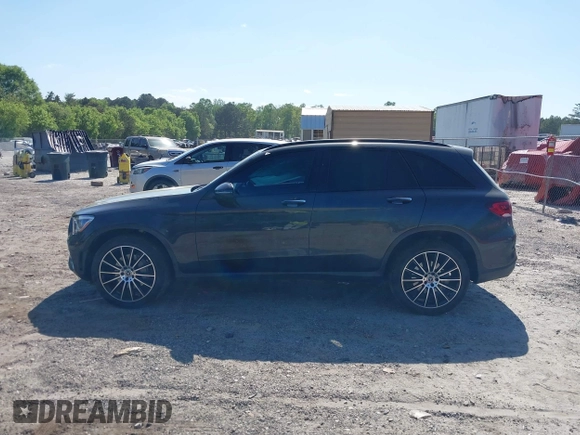 2021 Mercedes-Benz GLC 300 z VIN W1N0G8EBXMF995869, wystawiony jako IAAI lot #42072633 z przebiegiem 68 332 mil mil oraz . Historia ofert i sprzedaży dostępna na DreamBid. Obrazek 14.