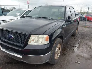 2004 Ford F-150 XLT z VIN 1FTPW12514KA12373, wystawiony jako IAAI lot #41959278 z przebiegiem 265 894 mil mil oraz . Historia ofert i sprzedaży dostępna na DreamBid. Obrazek 2.