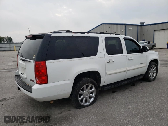 2008 GMC Yukon XL SLT w/4SB with VIN 1GKFC16028J194992, listed as a Copart auction lot 73526724 with 236,387 mi miles and Salvage Title. Bid and sale history available at carsss.com. Image 3.