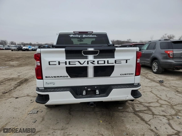 2021 Chevrolet Silverado 1500 Custom with VIN 1GCPYBEKXMZ420833, listed as a Copart auction lot 43644485 with 58,175 mi miles and Salvage Title. Bid and sale history available at carsss.com. Image 6.