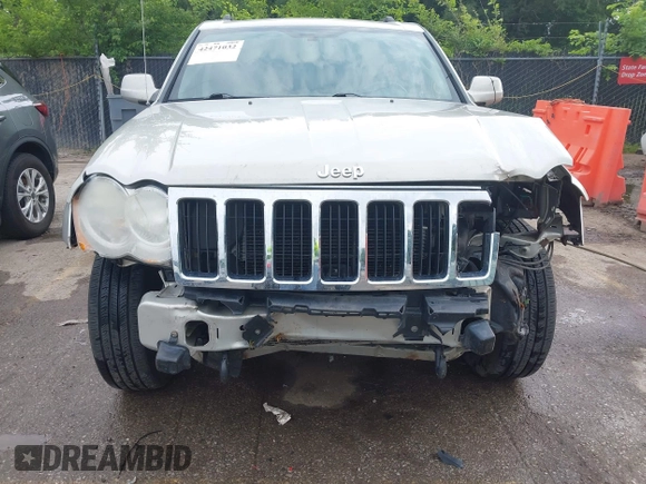 2010 Jeep Grand Cherokee Limited with VIN 1J4RR5GT2AC138675, listed as a IAAI auction lot 42471032 with 184,238 mi miles and . Bid and sale history available at DreamBid. Image 6.