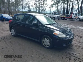 2007 Nissan Versa S с VIN 3N1BC13E87L449634, выставлен на аукционе IAAI как лот 41826482 с пробегом 157 377 миль миль и . История ставок и продаж доступна на DreamBid. Изображение 1.