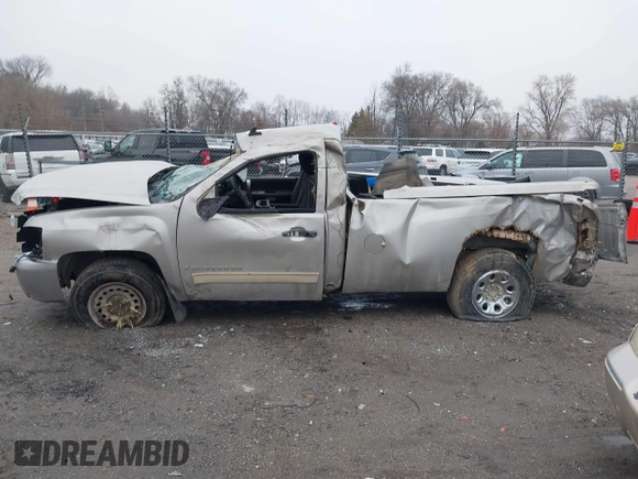 2009 Chevrolet Silverado 1500 with VIN 1GCEC24C69Z138132, listed as a IAAI auction lot 41209078 with 171,422 mi miles and . Bid and sale history available at DreamBid. Image 13.