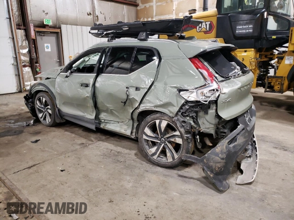 2023 Volvo XC40 Ultimate Bright Theme с VIN YV4L12UA0P2938486, выставлен на аукционе Copart как лот 42126095 с пробегом 17 218 миль миль и Списание • Salvage title. История ставок и продаж доступна на DreamBid. Изображение 2.