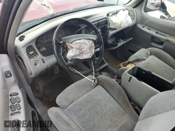 1996 Ford Explorer XL z VIN 1FMDU32X5TUD14799, wystawiony jako Copart lot #54529405 z przebiegiem 195 730 mil mil oraz Szkoda całkowita • Salvage title. Historia ofert i sprzedaży dostępna na DreamBid. Obrazek 8.