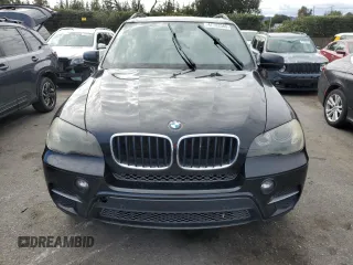 2011 BMW X5 35i z VIN 5UXZV4C59BL741822, wystawiony jako Copart lot #47702585 z przebiegiem 199 314 mil mil oraz Czysty tytuł • Clean title. Historia ofert i sprzedaży dostępna na DreamBid. Obrazek 5.