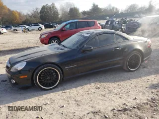 2011 Mercedes-Benz SL 550 z VIN WDBSK7BA7BF164619, wystawiony jako Copart lot #82151354 z przebiegiem 150 748 mil mil oraz Czysty tytuł • Clean title. Historia ofert i sprzedaży dostępna na DreamBid. Obrazek 1.