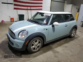 2013 MINI Hardtop with VIN WMWSU3C50DT372963, listed as a Copart auction lot 59330425 with 111,859 mi miles and Salvage title. Bid and sale history available at DreamBid. Image 1.