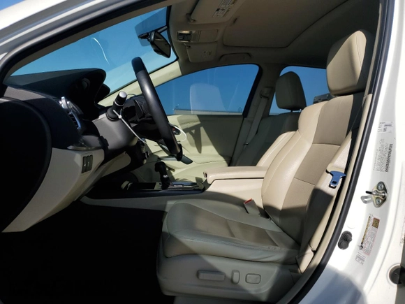 2017 Acura RDX Technology z VIN 5J8TB4H51HL027962, wystawiony jako Copart lot #52679845 z przebiegiem 81 233 mil mil oraz Szkoda całkowita • Salvage title. Historia ofert i sprzedaży dostępna na DreamBid. Obrazek 7.