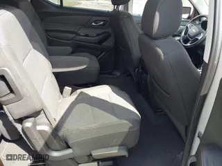 2021 Chevrolet Traverse LT Cloth with VIN 1GNERGKW0MJ117283, listed as a IAAI auction lot 41739786 with 41,535 mi miles. Bid and sale history available at carsss.com. Image 8.