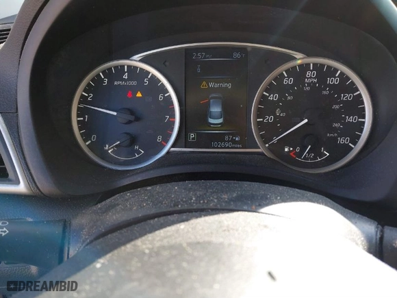 2018 Nissan Sentra SV with VIN 3N1AB7AP2JY220799, listed as a IAAI auction lot 41419931 with 102,690 mi miles. Bid and sale history available at carsss.com. Image 7.