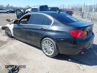 2013 BMW 3 Series 328i xDrive with VIN WBA3B5C54DF595768, listed as a IAAI auction lot 41856610 with 1 mi miles. Bid and sale history available at carsss.com. Image 3.