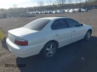 2002 Acura TL with VIN 19UUA56672A015536, listed as a IAAI auction lot 42088530 with 1 mi miles. Bid and sale history available at carsss.com. Image 4.