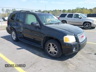 2007 GMC Envoy Denali with VIN 1GKES63MX72103849, listed as a IAAI auction lot 41904190 with 237,261 mi miles. Bid and sale history available at carsss.com. Image 1.