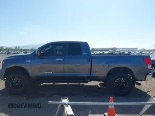 2007 Toyota Tundra Limited z VIN 5TFRV58177X020329, wystawiony jako IAAI lot #42270384 z przebiegiem 265 224 mil mil oraz . Historia ofert i sprzedaży dostępna na DreamBid. Obrazek 14.