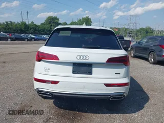 2022 Audi Q5 S line Premium Plus с VIN WA1EAAFY5N2054700, выставлен на аукционе IAAI как лот 42475142 с пробегом 42 148 миль миль и . История ставок и продаж доступна на DreamBid. Изображение 17.