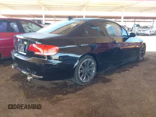 2009 BMW 3 Series 328i with VIN WBAWV13599P122821, listed as a IAAI auction lot 42036110 with 130,021 mi miles and . Bid and sale history available at carsss.com. Image 4.