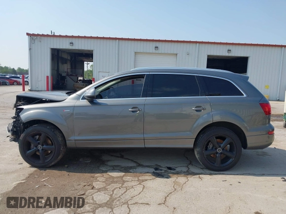 2014 Audi Q7 S line Prestige with VIN WA1DGAFE2ED015034, listed as a IAAI auction lot 42443990 with 51,612 mi miles and . Bid and sale history available at DreamBid. Image 15.