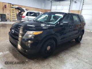 2014 Ford Utility Police Interceptor with VIN 1FM5K8AR2EGB74531, listed as a Copart auction lot 83323664 with 124,983 mi miles and Clean Title. Bid and sale history available at carsss.com. Image 1.