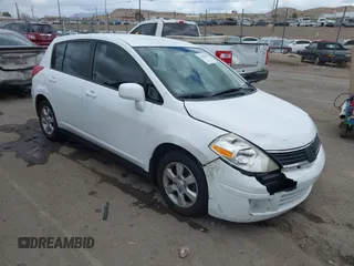 2008 Nissan Versa 1.8 S with VIN 3N1BC13E18L354964, listed as a IAAI auction lot 41581663 with 134,321 mi miles. Bid and sale history available at carsss.com. Image 1.