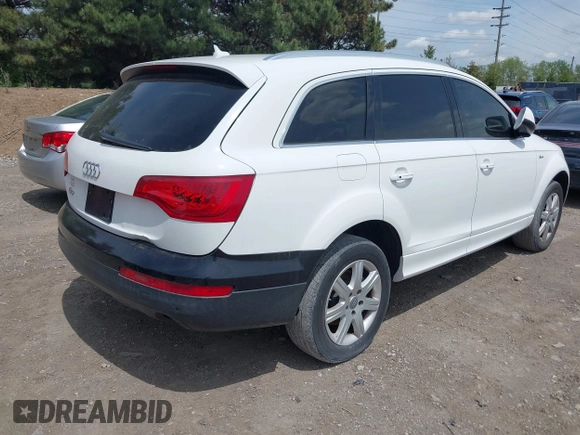 2011 Audi Q7 S line с VIN WA1DGAFE2BD006121, выставлен на аукционе IAAI как лот 42177073 с пробегом 212 163 миль миль и . История ставок и продаж доступна на DreamBid. Изображение 4.