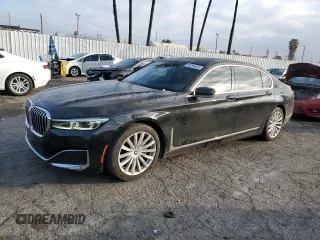 2022 BMW 7 Series 740i with VIN WBA7T2C02NCH89884, listed as a Copart auction lot 89294435 with 64,055 mi miles and Clean Title. Bid and sale history available at carsss.com. Image 1.