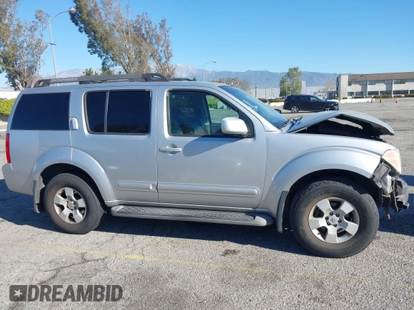 2006 Nissan Pathfinder SE z VIN 5N1AR18U36C631965, wystawiony jako IAAI lot #41861397 z przebiegiem 230 483 mil mil oraz . Historia ofert i sprzedaży dostępna na DreamBid. Obrazek 14.