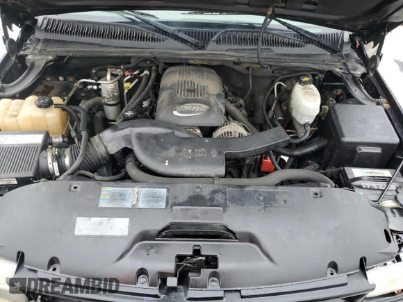 2005 Chevrolet Suburban Z71 with VIN 3GNFK16Z95G243171, listed as a Copart auction lot 43341255 with 273,083 mi miles and Clean Title. Bid and sale history available at carsss.com. Image 12.