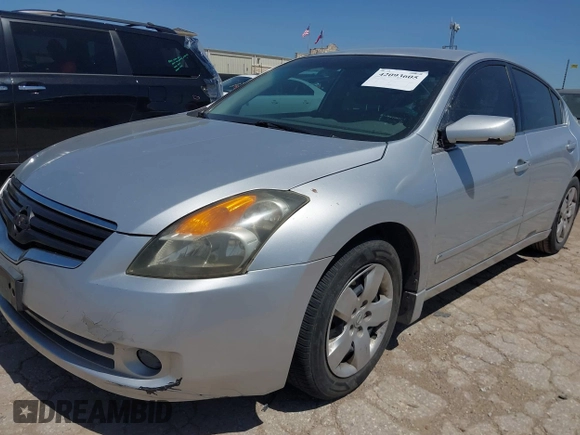 2007 Nissan Altima 2.5 with VIN 1N4AL21E17C154782, listed as a IAAI auction lot 42093605 with 142,591 mi miles. Bid and sale history available at carsss.com. Image 6.