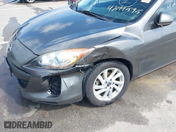 2013 Mazda 3 i Touring z VIN JM1BL1V72D1822505, wystawiony jako IAAI lot #42199595 z przebiegiem 103 560 mil mil oraz . Historia ofert i sprzedaży dostępna na DreamBid. Obrazek 6.