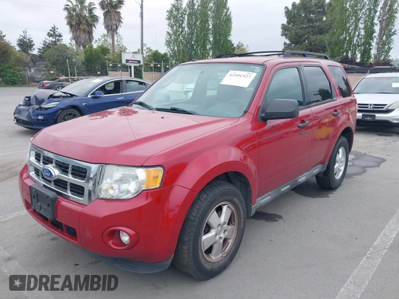 2011 Ford Escape XLT с VIN 1FMCU9D73BKC07742, выставлен на аукционе IAAI как лот 42101527 с пробегом 176 073 миль миль и . История ставок и продаж доступна на DreamBid. Изображение 6.